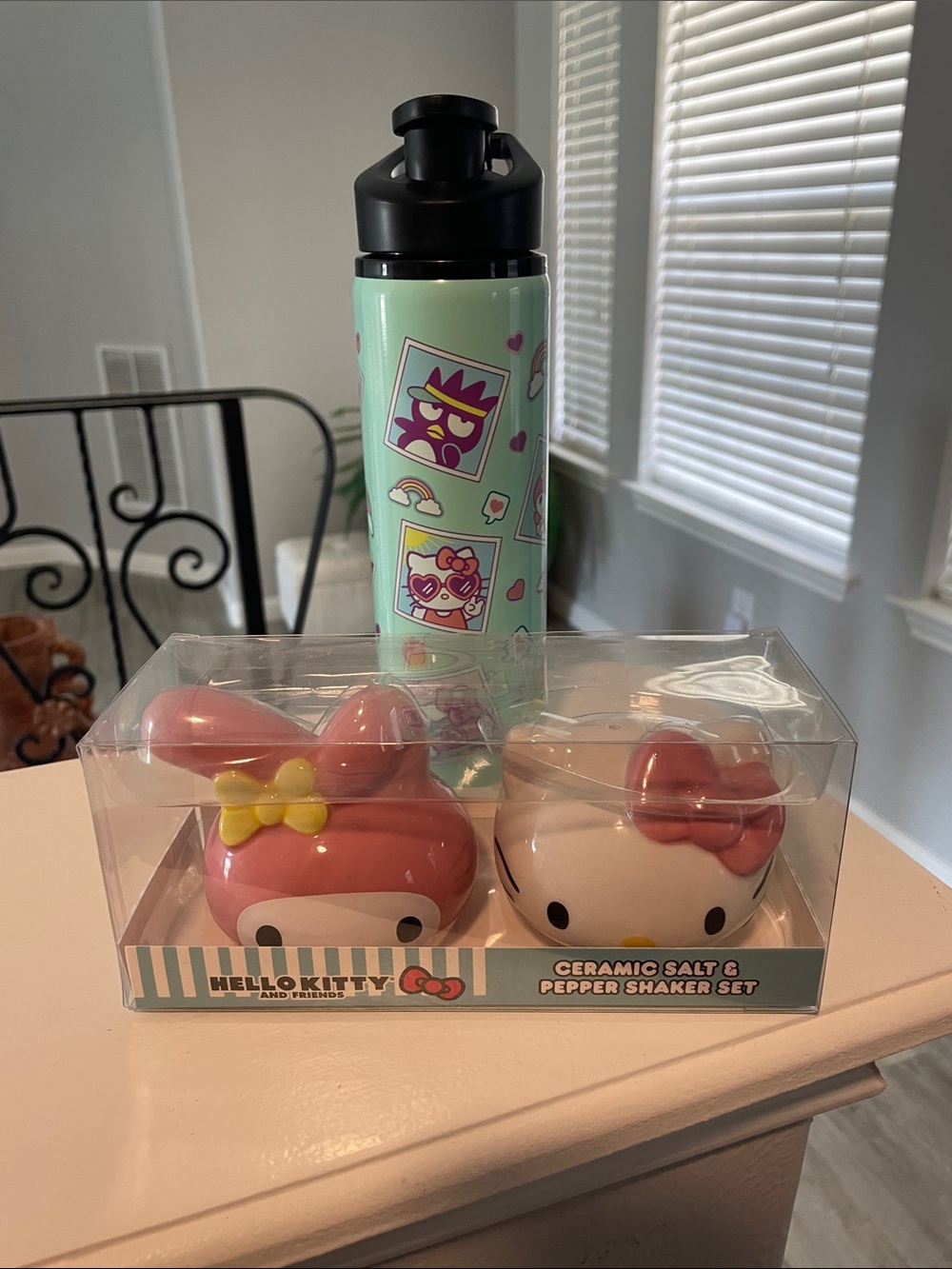 Hello Kitty Ceramic Salt & Pepper Shaker Set with Mint Character Water Bottle